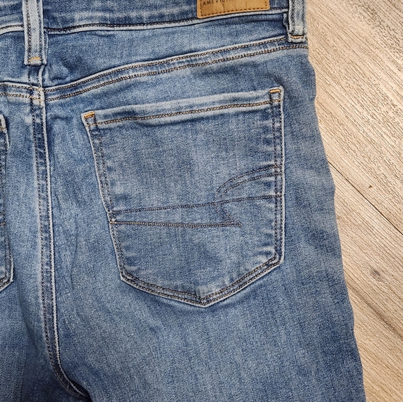 American Eagle Women's Jeans - size 6 - Picture 5 of 9